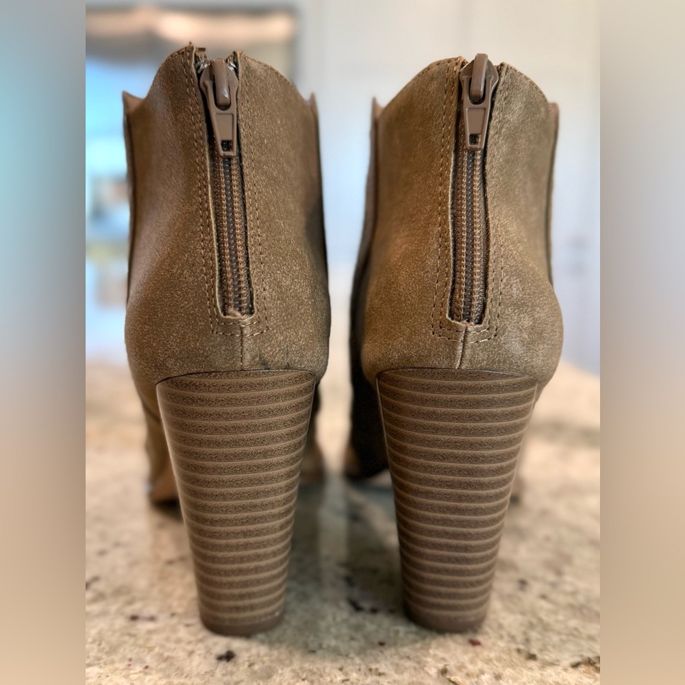 Restricted Perforated Tan Peep Open Toe Ankle Booties Boots - Picture 7 of 10
